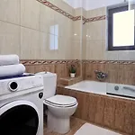 Διαμέρισμα Asanis 3 *