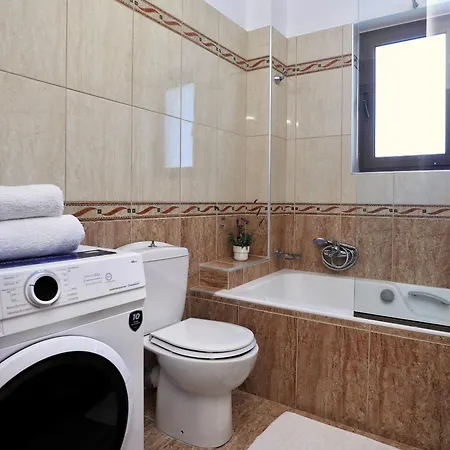 Apartment Asanis 3 *